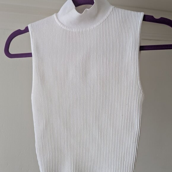 Babaton sleeveless tank - Picture 1 of 4